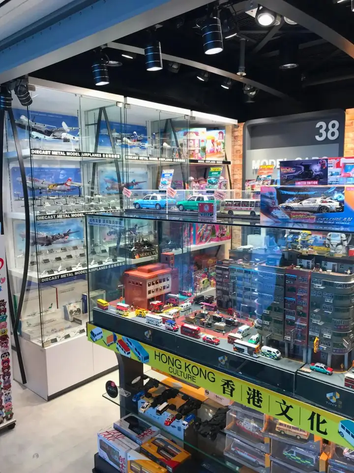 Nobletimes Toys & Games Shop 室內裝修工程，Hong Kong International Airport, Chek Lap Kok – IPL 項目相片 3